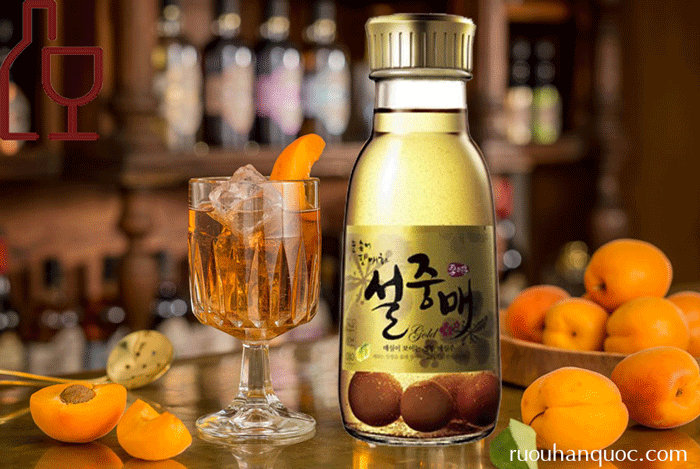 Những thông tin chung về rượu mơ vảy vàng