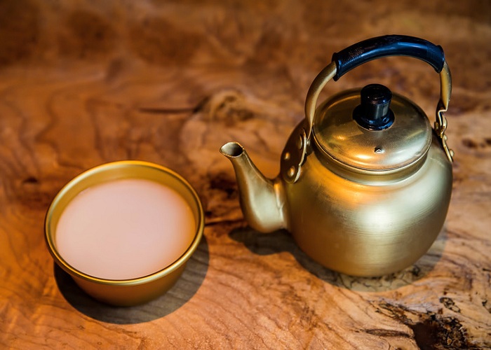 Uống rượu gạo Hàn Quốc đúng cách thế nào? Uống rượu gạo Hàn Quốc đúng cách thế nào?